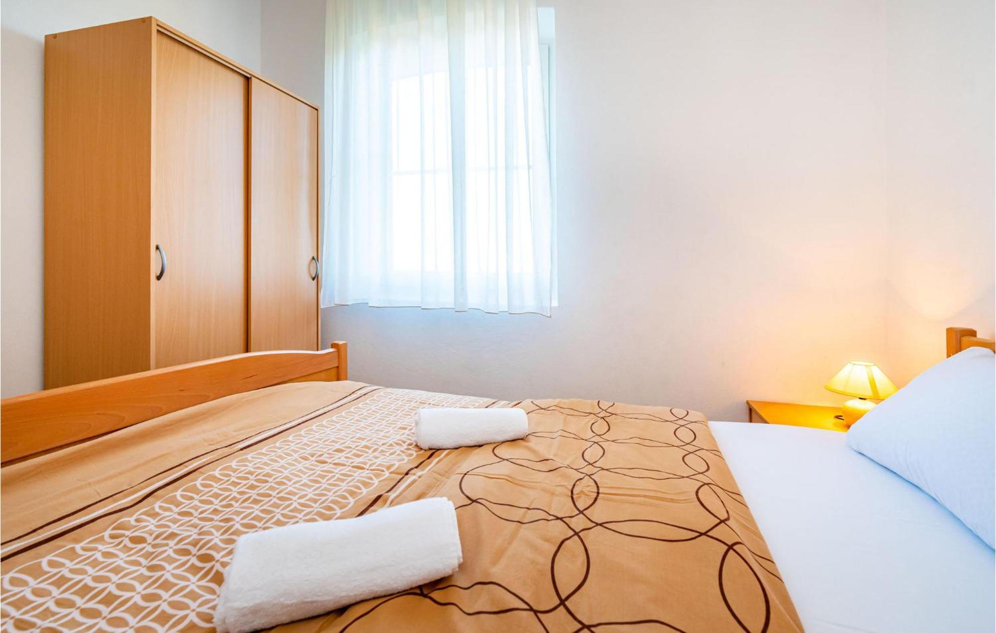 2 Bedroom Amazing Apartment In Nevidane Экстерьер фото